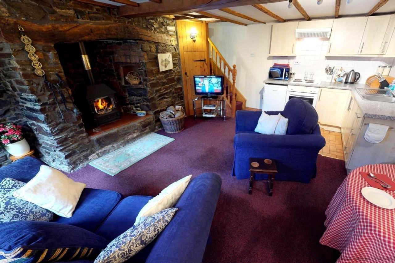 Monkleigh Coachmans Cottage 1 Bedroom ビディフォード エクステリア 写真